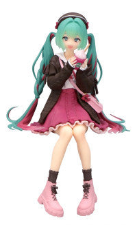 Hatsune Miku noodle stopper figure pink outfit on display