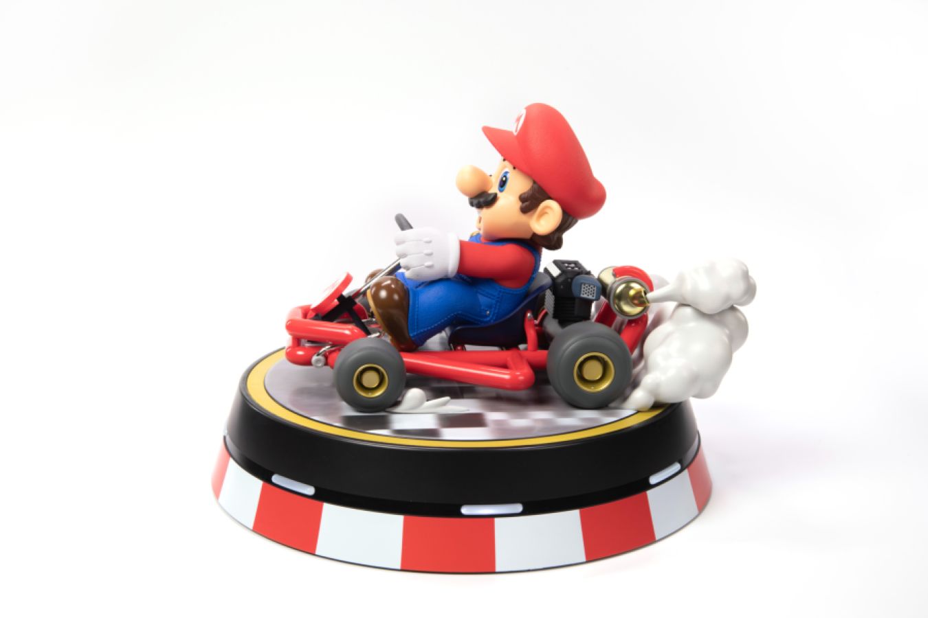 Super Mario PVC Statue Mario Kart Collector Edition