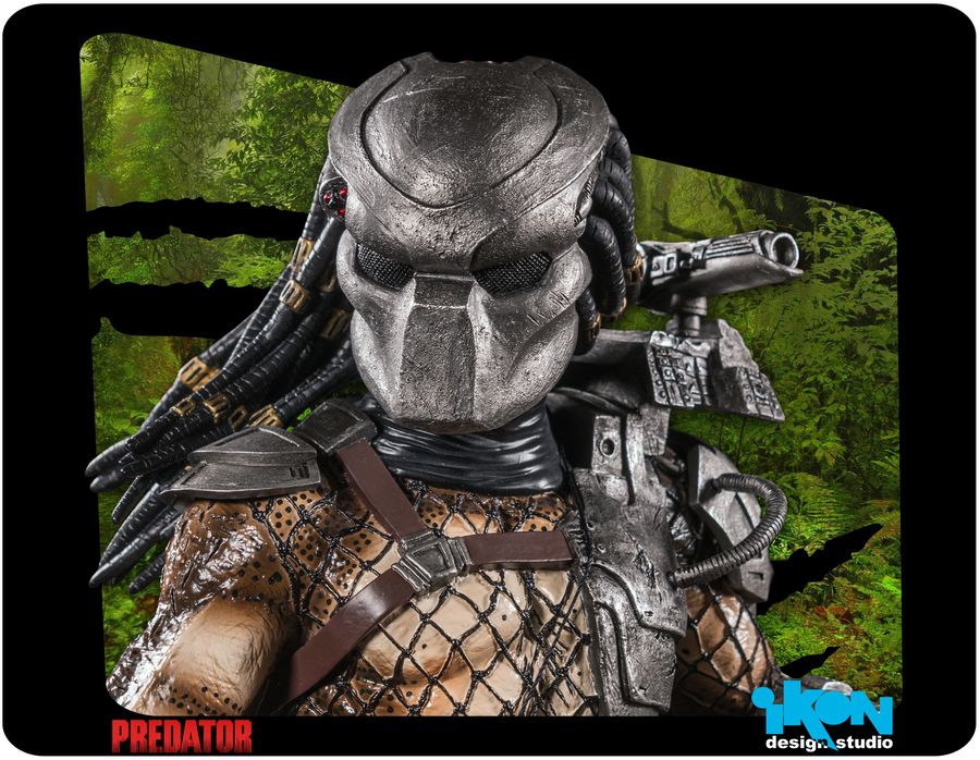 Predator 1:6 scale statue collectible with alternate head